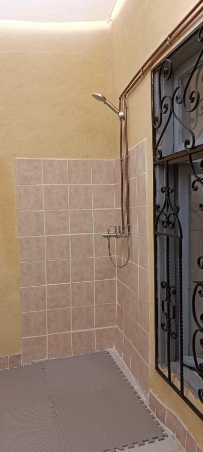 Comfortable And Spacious Stone Traditional Apartment Ханя Екстериор снимка