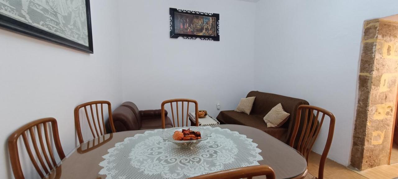 Comfortable And Spacious Stone Traditional Apartment Ханя Екстериор снимка